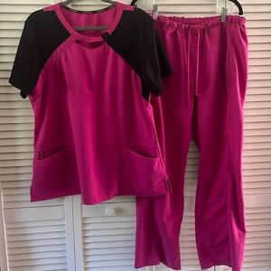 Careisma ladies scrub set